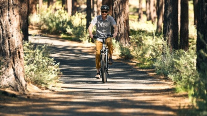 Long range battery on an electric commuter bike