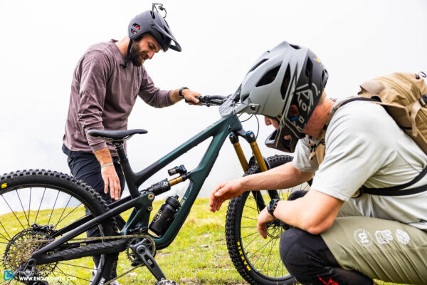 Enduro bike spec detail