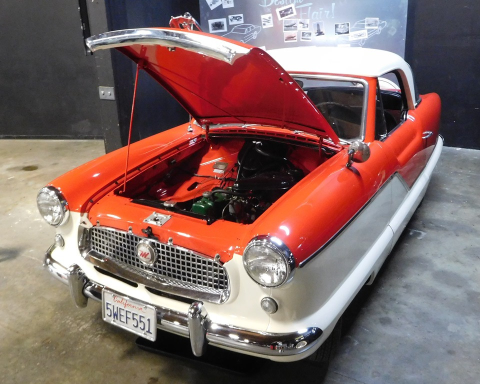 1960 Nash Metropolitan, a compact and fuel-efficient car of the 1960s