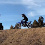 125cc 4 stroke Yamaha blue dirt bike