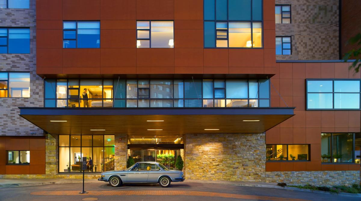 Hotel_Vermon_Home-2100x1167-2862be3d-a2dd-43a2-a75d-7e2da81e223c+%281%29