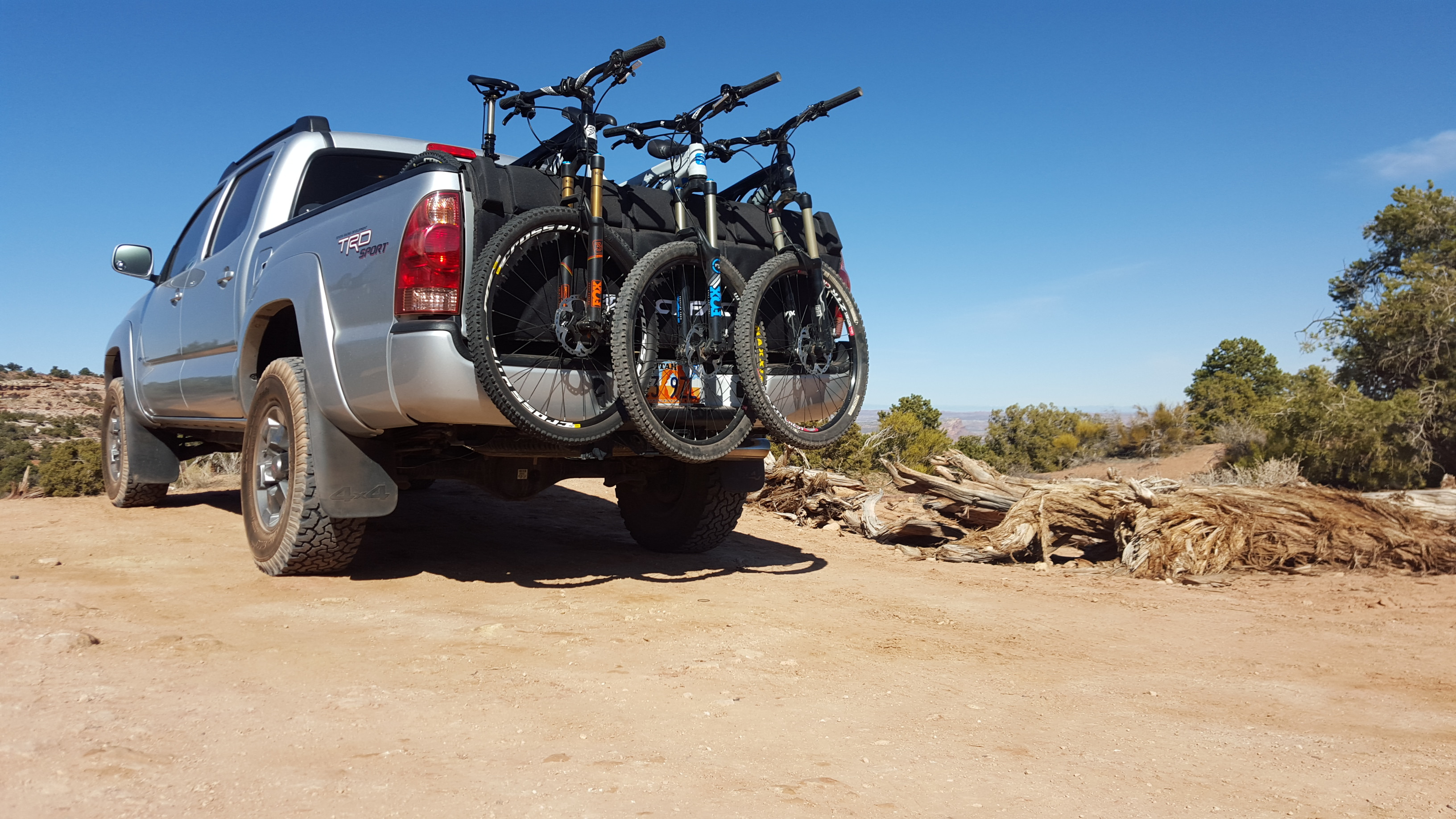 Tailgate pad on a truck tailgate