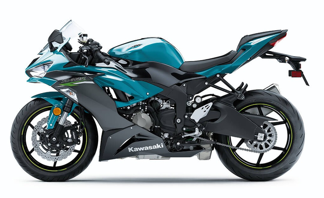 Kawasaki ZX-6R 2021 - A sharp and aggressive 600cc Ninja, built for dynamic riding.
