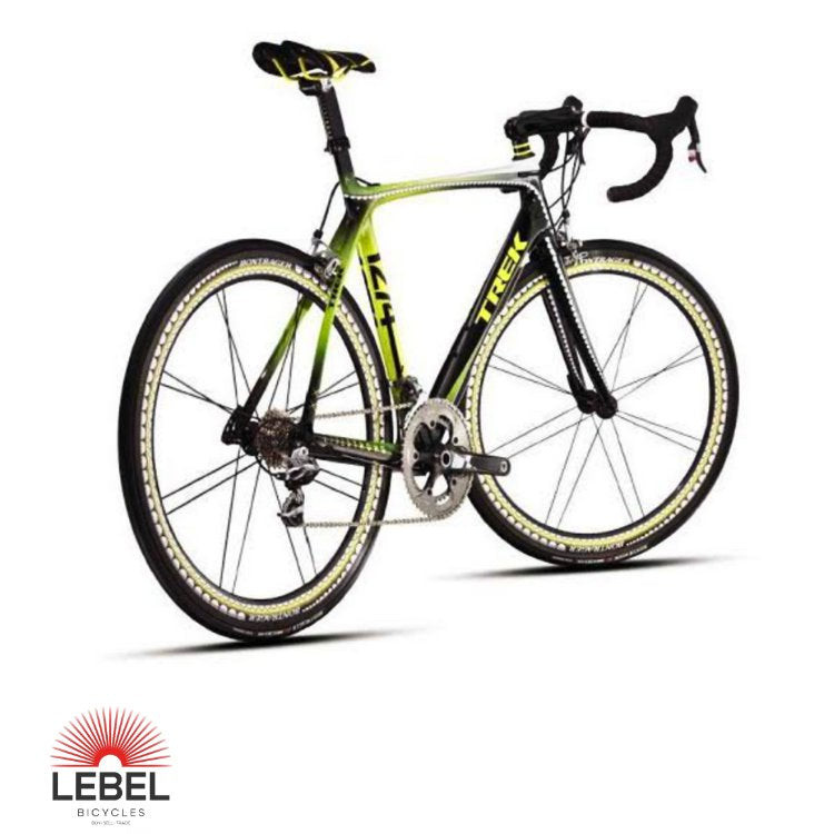 Kaws: Trek Madone Bike - 0,000