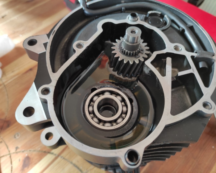 Helical gears in QS 138/70H motor for quieter operation