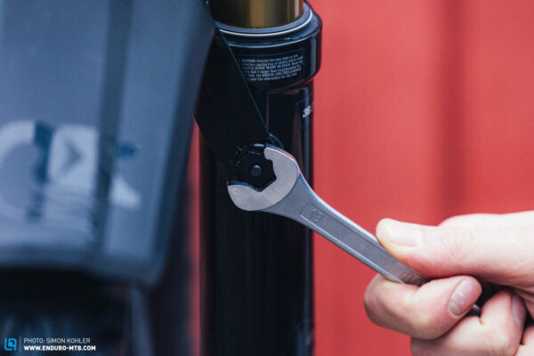 FOX bike fender installation, pointing out time-consuming process