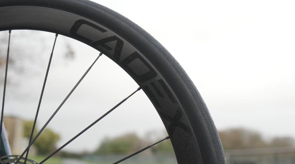 2023 Giant Defy Advanced SL 0 cadex carbon spoke wheel