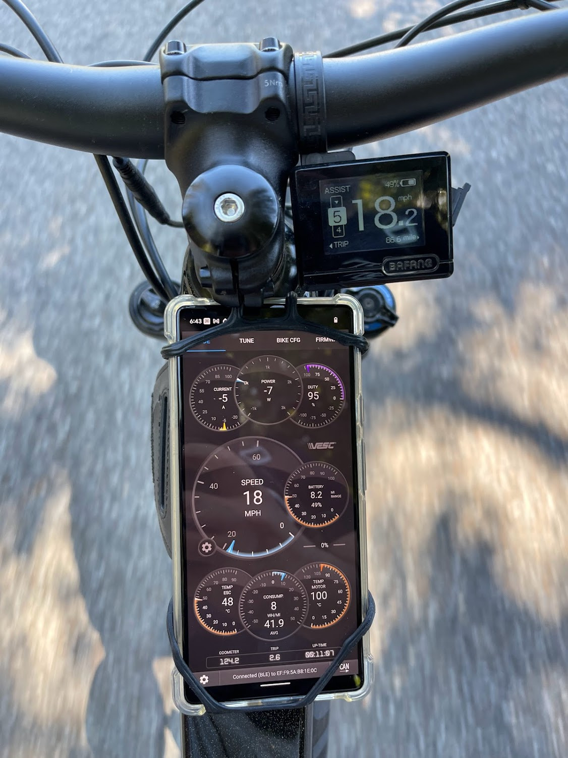 Image of VESC app interface displaying battery and controller information.