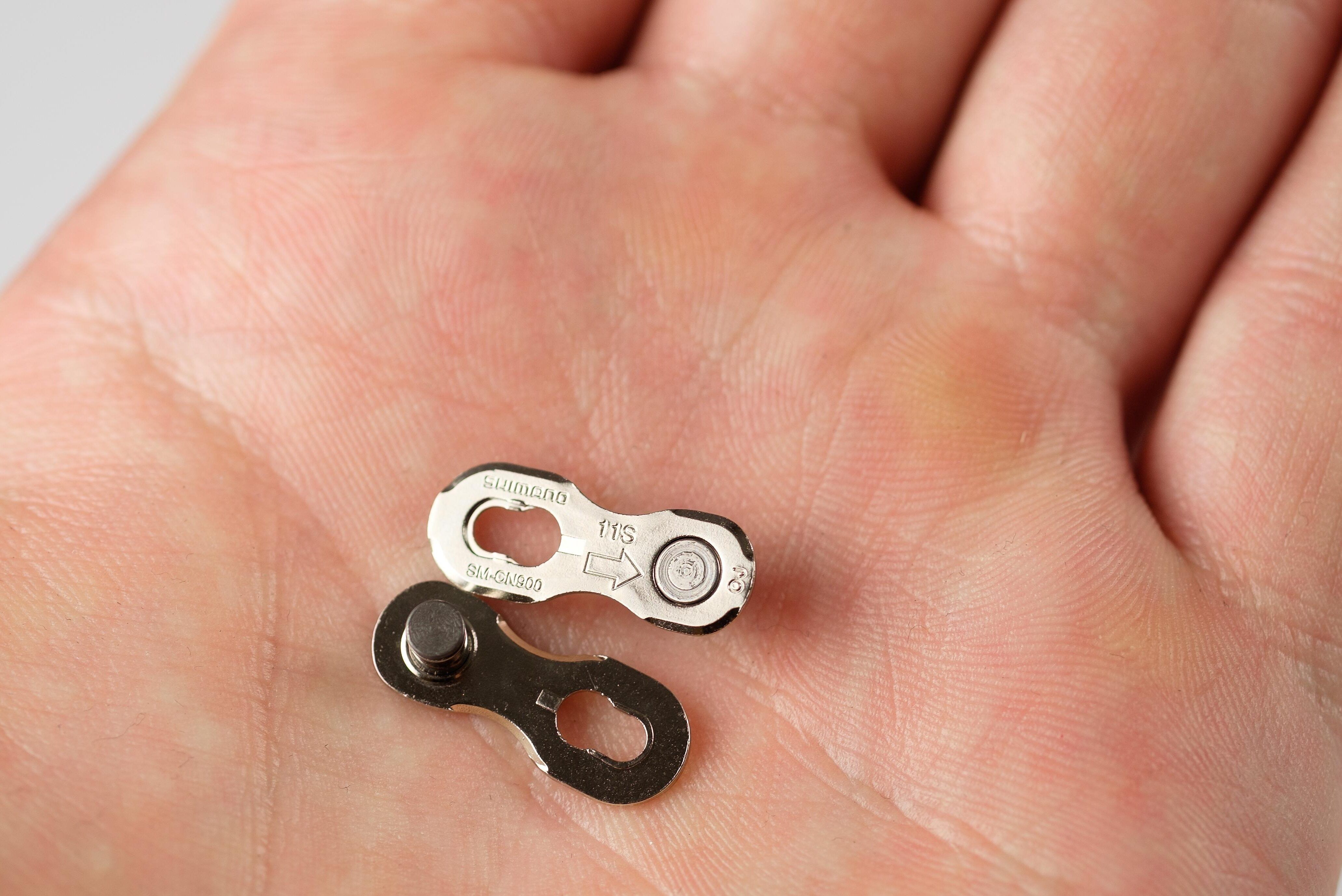 Quick links for bike chains. A set of quick links used to easily connect bicycle chains