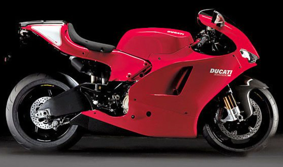 Ducati Desmosedici GP7 on street