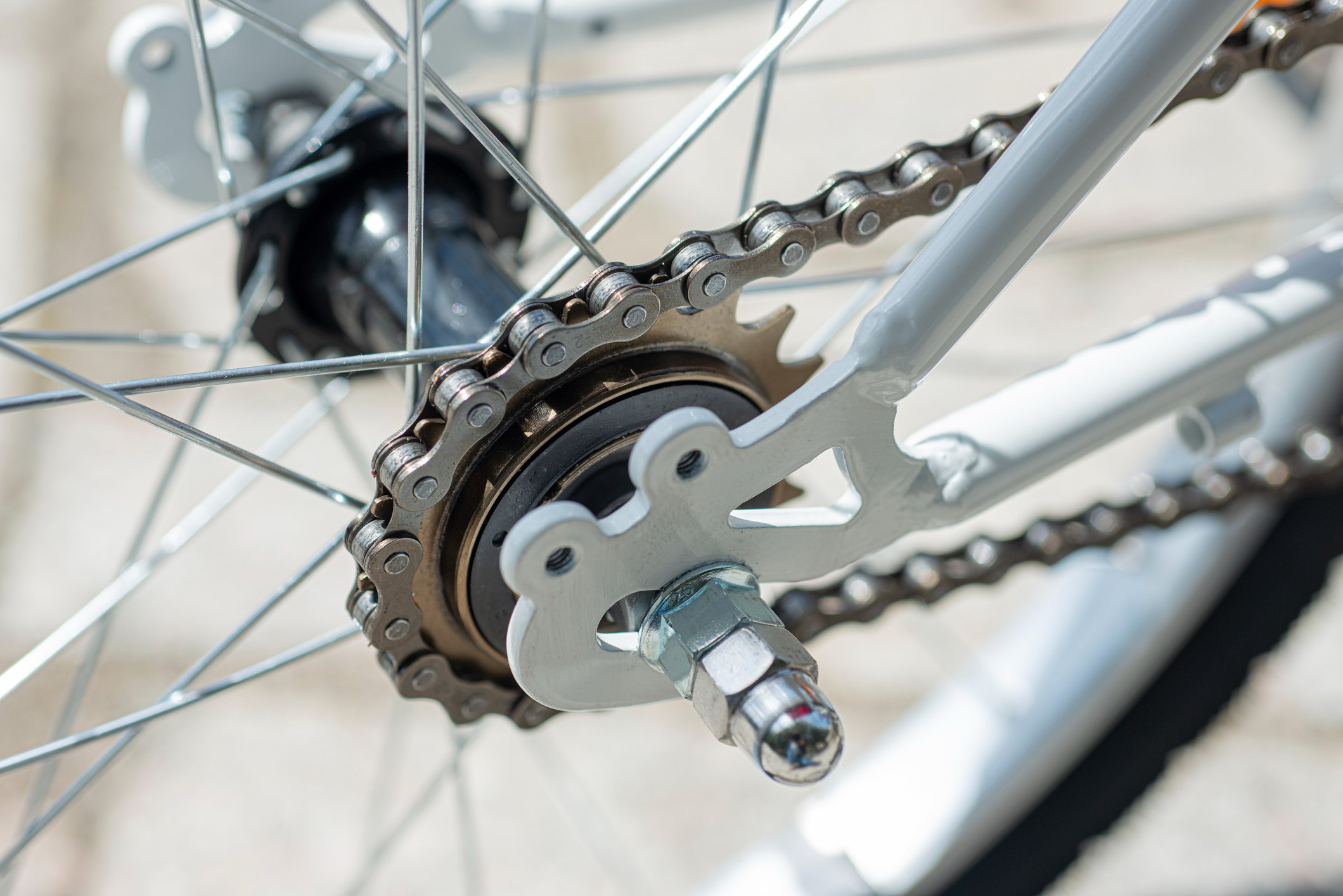 Fixie bike chain. A thick, durable chain on a fixie bike