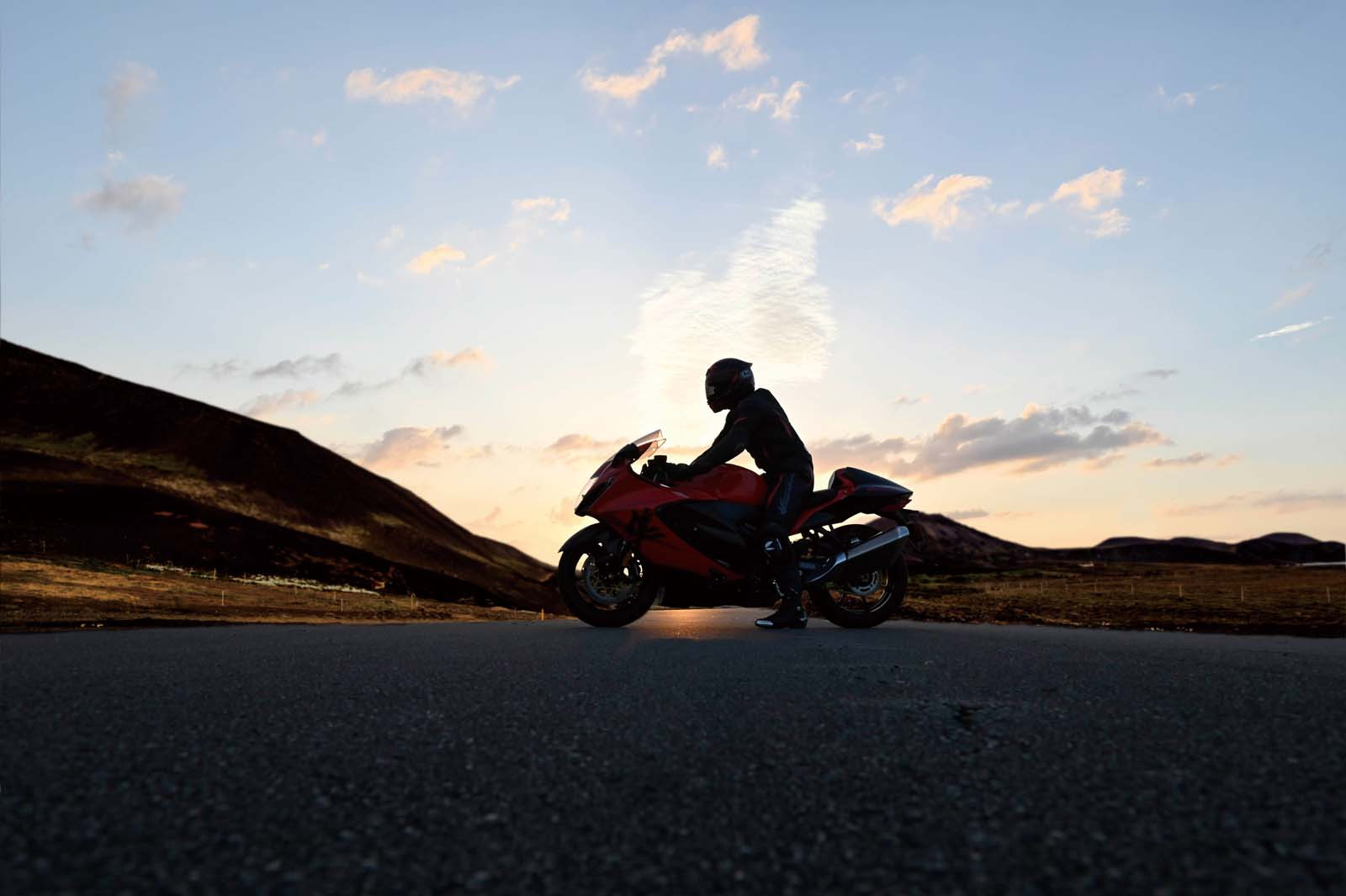 Suzuki Hayabusa GSX1300R model year 1999 to 2007