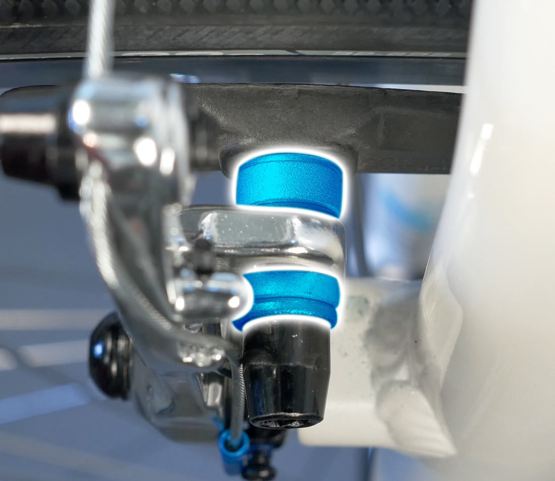 Wide and narrow spacers on threaded stud system