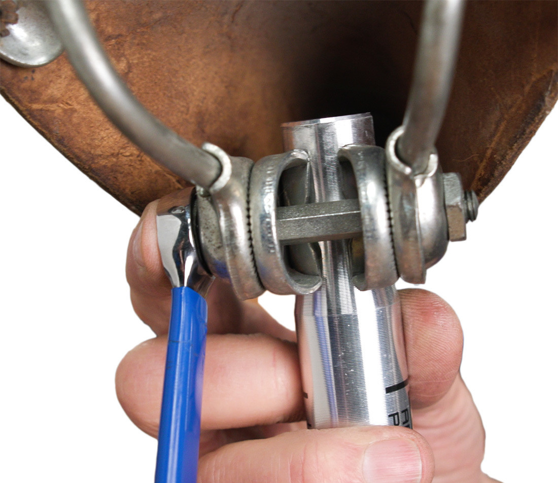 Typical torque for an old-style single horizontal bolt setup is 15-20 Nm