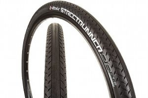Vittoria Street Runner slick MTB tire
