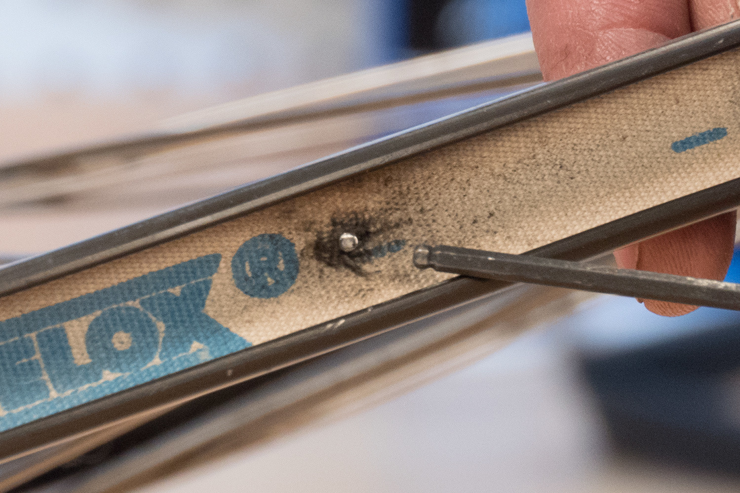 Tube Removal 10 Protruding Spoke